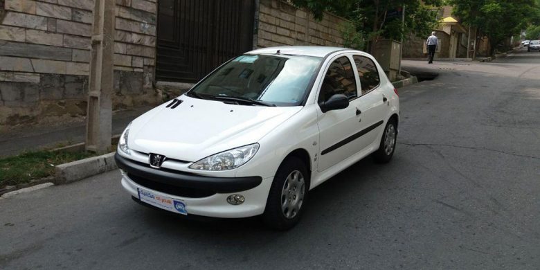 پژو 206