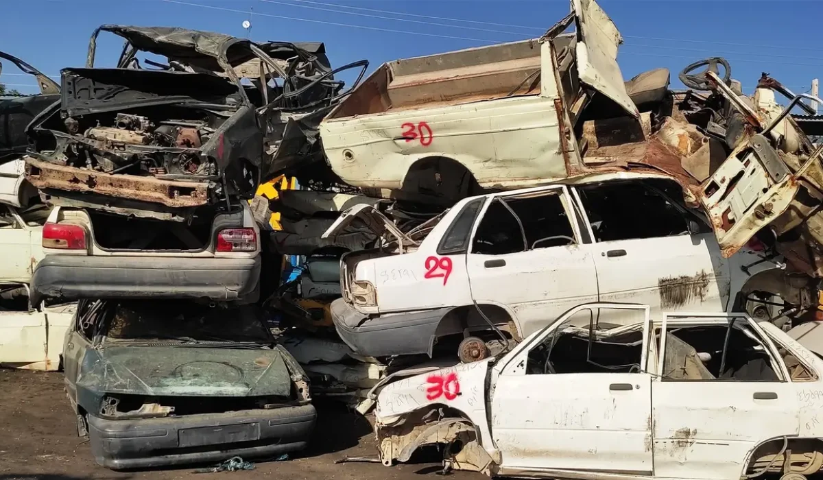 اسقاط خودرو و موتور سیکلت